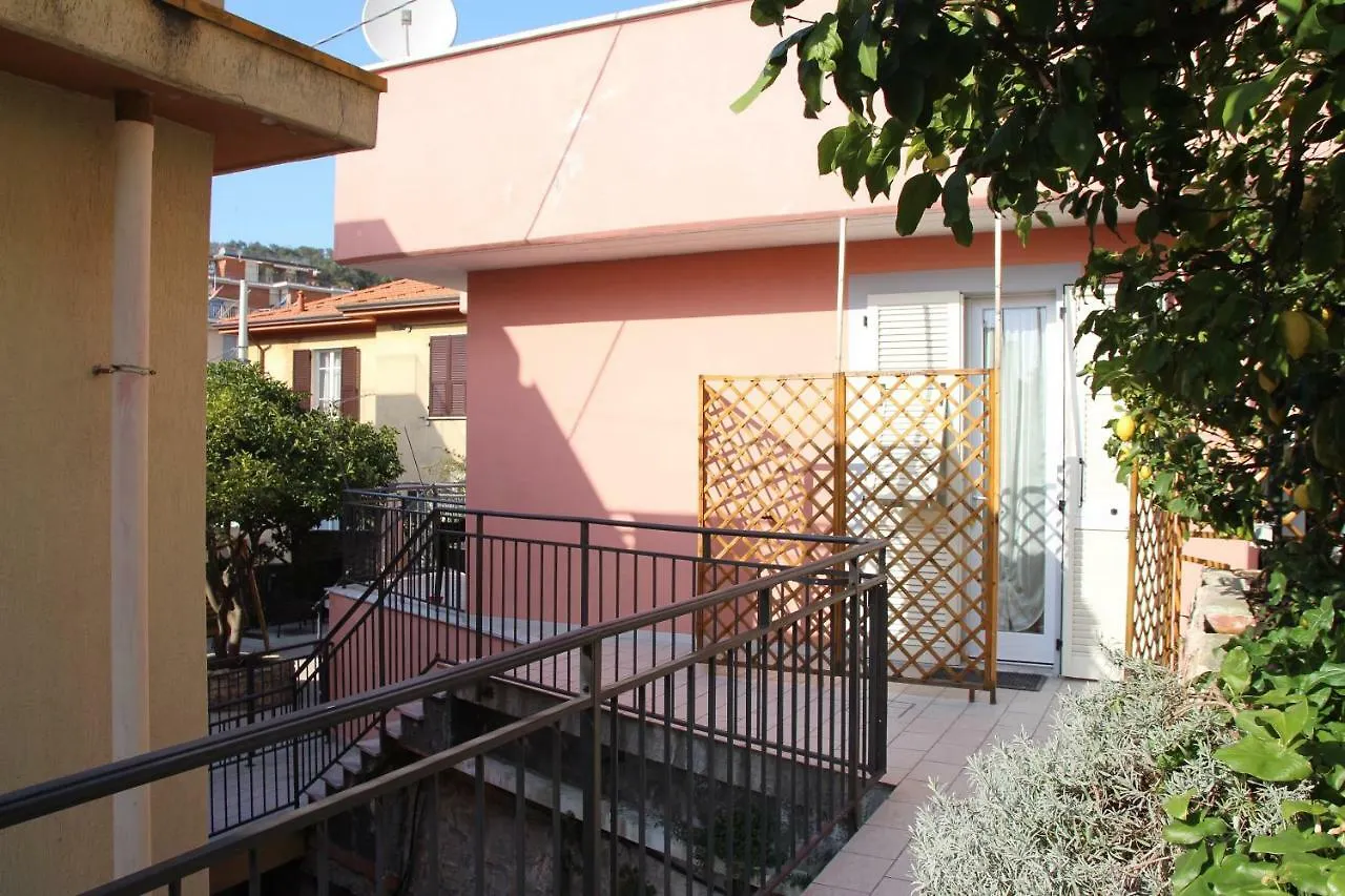 Holiday home Casa Dei Limoni Villa Lerici Italy