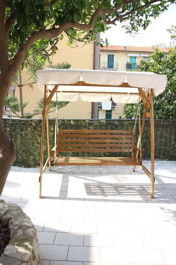 Holiday home Casa Dei Limoni Villa Lerici Italy