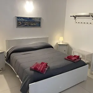 https://appartamento-aurora-bari.barihotels.org